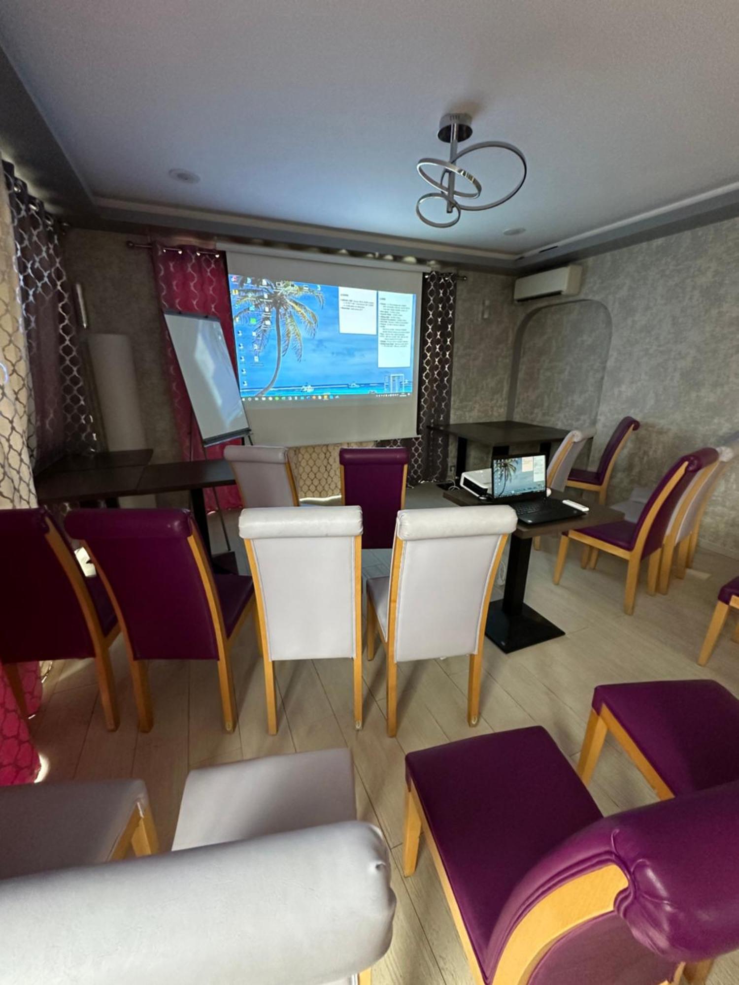 Comfort Hotel Orleans Olivet Оліве Екстер'єр фото