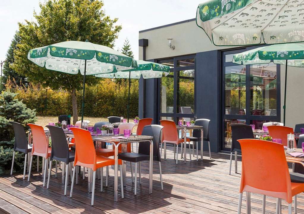 Comfort Hotel Orleans Olivet Оліве Ресторан фото